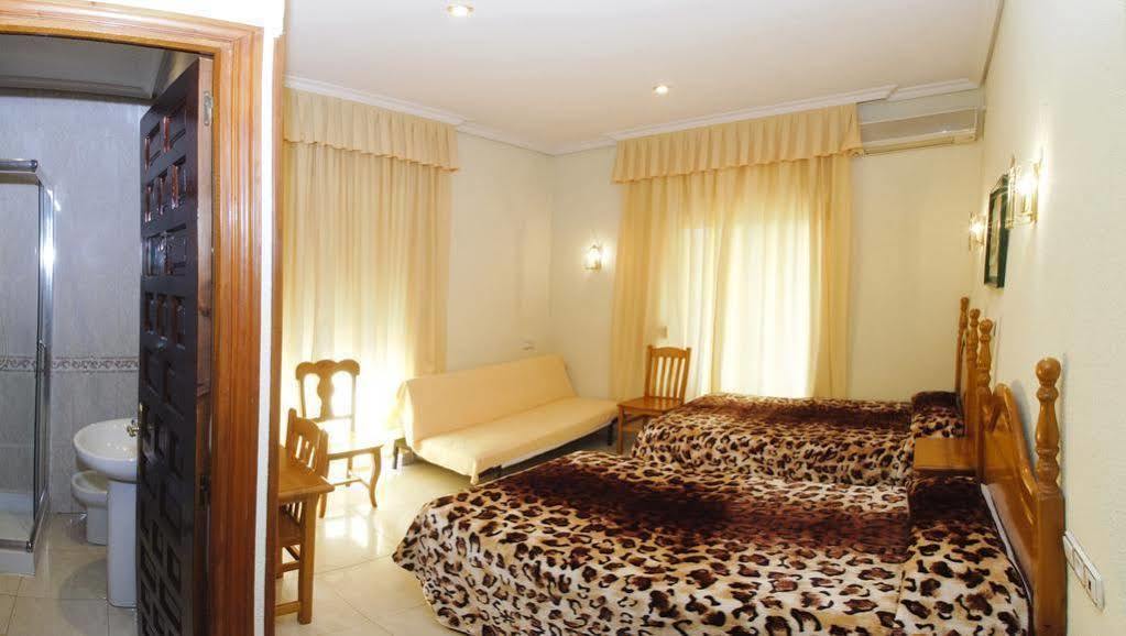 מלון Toledo Plaza מראה חיצוני תמונה